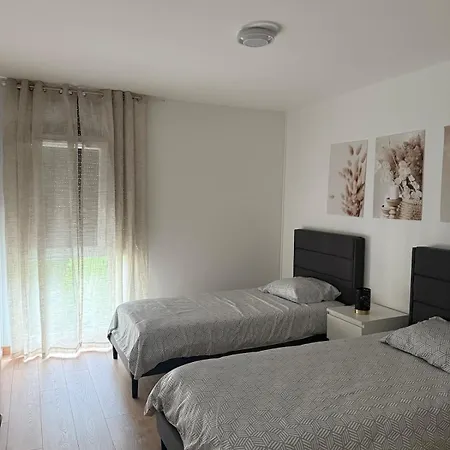 Appartement Modern And Cozy 2 Bedroom Fully Equipped *